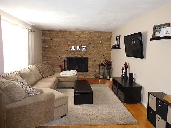 4th image of 2517 Mandrake Dr