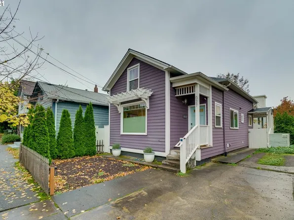 27 S Arthur St #27A, Portland, OR 97201