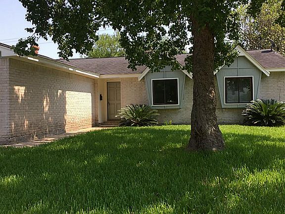 2nd image of 3207 Fern Rock Dr