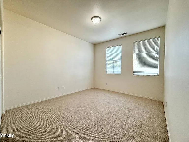 533 E Port Hueneme Rd — Photo 16