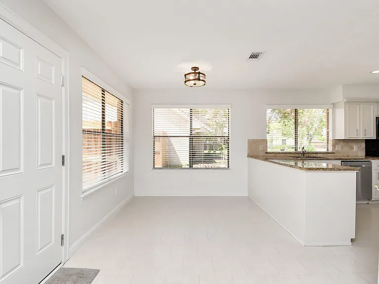 2514 Trailside Ct — Photo 15