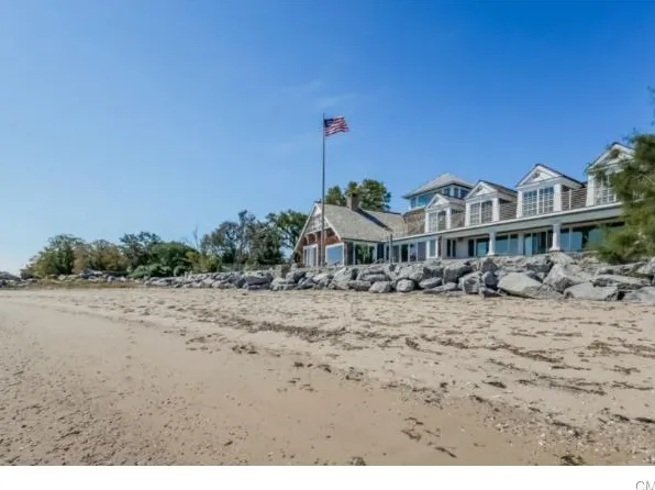 2 Shorehaven Rd, Norwalk, CT 06855