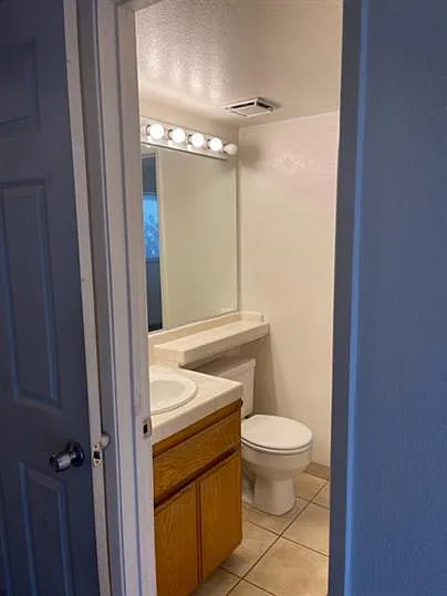 2 bed, 1.0 bath, 712 sqft, $1,399 — Photo 4