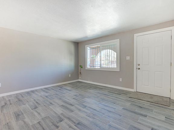 5th image of 1608 N 73rd Ave