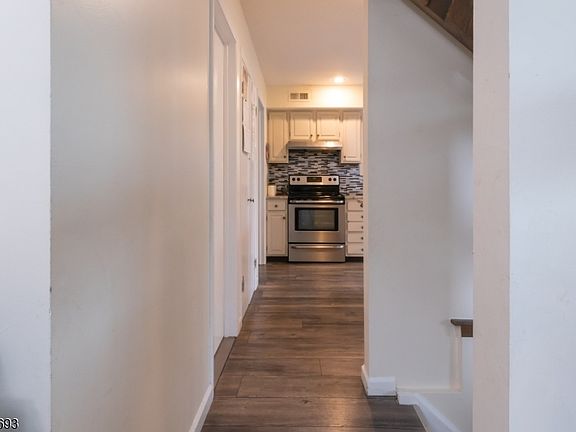 5th image of 510 Auten Rd 1A #1A