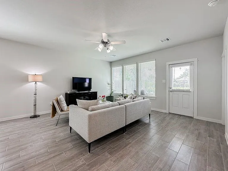 33023 School Hill Rd — Photo 25