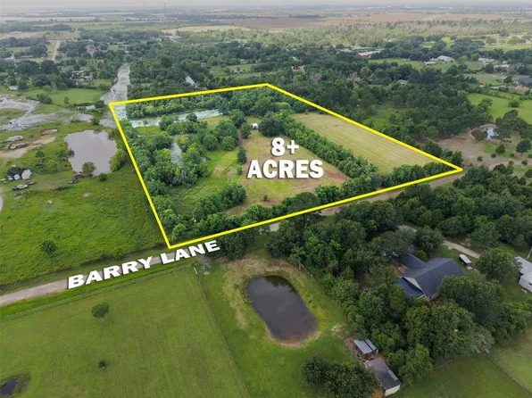 28619 Barry Ln, Waller, TX 77484