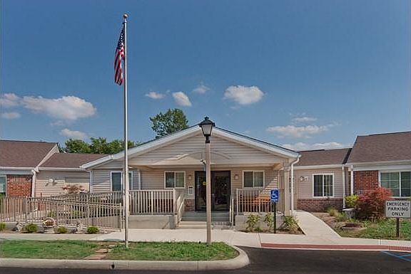 2nd image of 215 Aspen Dr #6awk4gdvj
