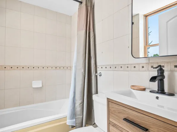 1515 West 4th Street image 9 of 14