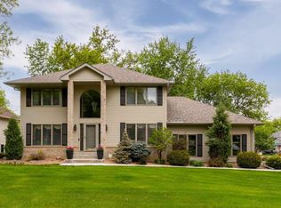 10275 209th St W, Lakeville, MN 55044