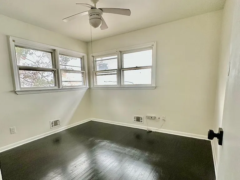 297 Cambourne Dr — Photo 11
