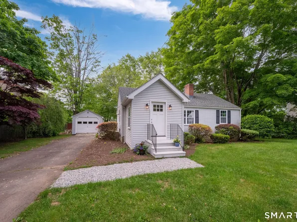 26 Ninety Rod Road, Clinton, CT 06413