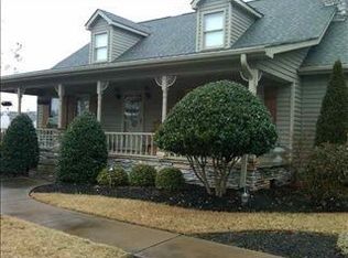 111 Ccc Camp Rd, Greer, SC 29651