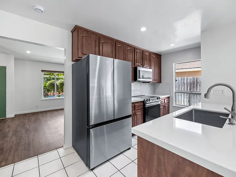 5892 Oak Meadow Dr — Photo 19
