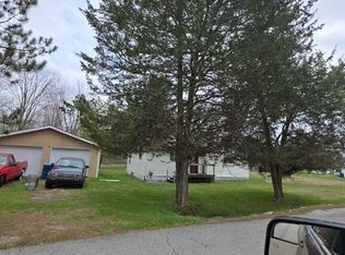 158 Norman St, Vassar, MI 48768