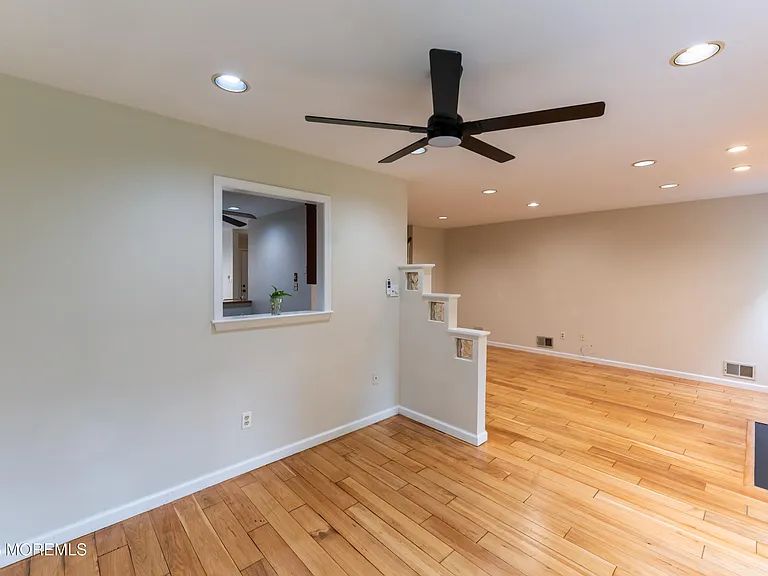 314 Towne Dr #10-4 — Photo 12