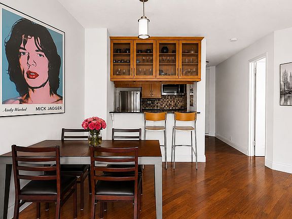 3rd image of 225 W 83rd St APT 4M