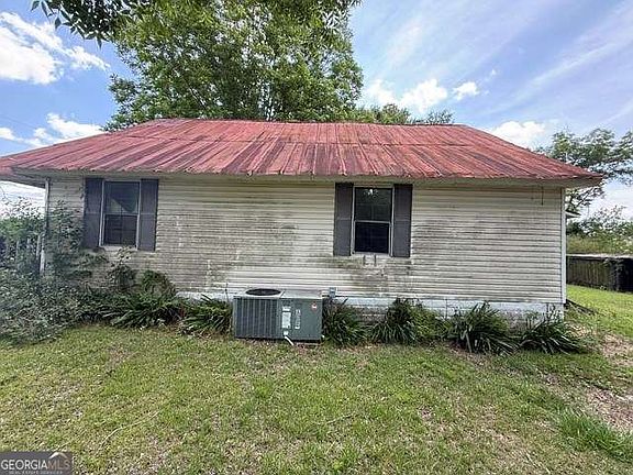 5th image of 266 Sam Harrell Rd
