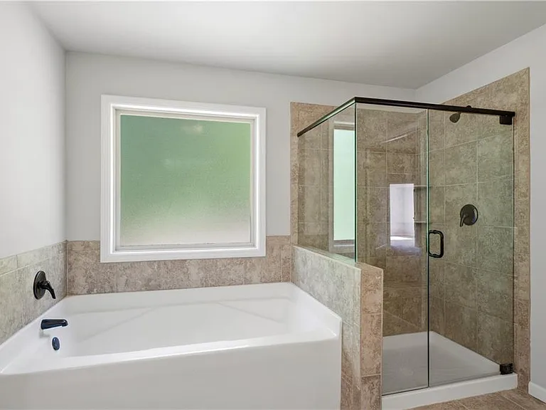 4910 Belcrest Way — Photo 25