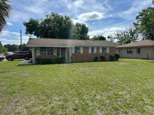 200 S Moss St, Leesburg, FL 34748