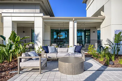The Pointe at Davis Creek Photo 1