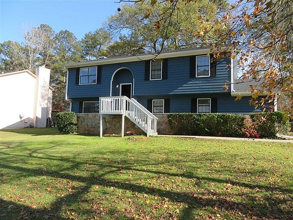 2nd image of 3000 Creel Rd