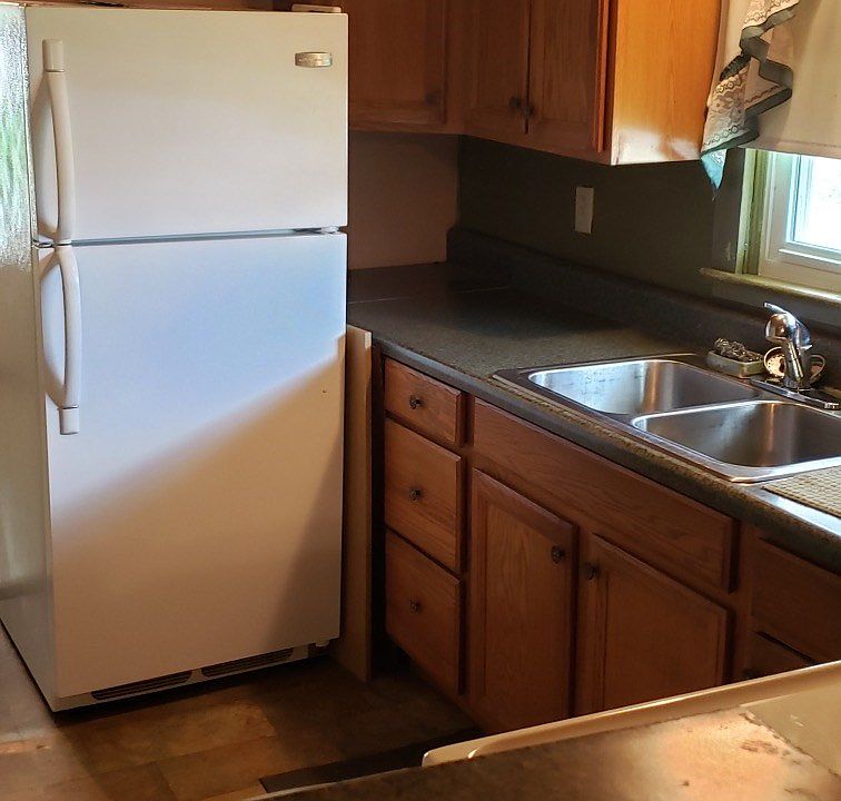 1st image of 601 Thorne St