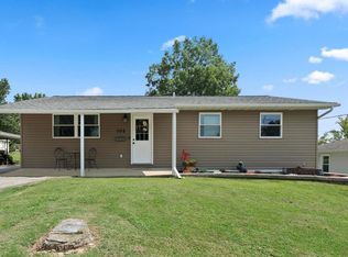 708 Mueller Rd, Festus, MO 63028