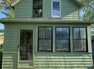 58 Bridge St, Warren, RI 02885