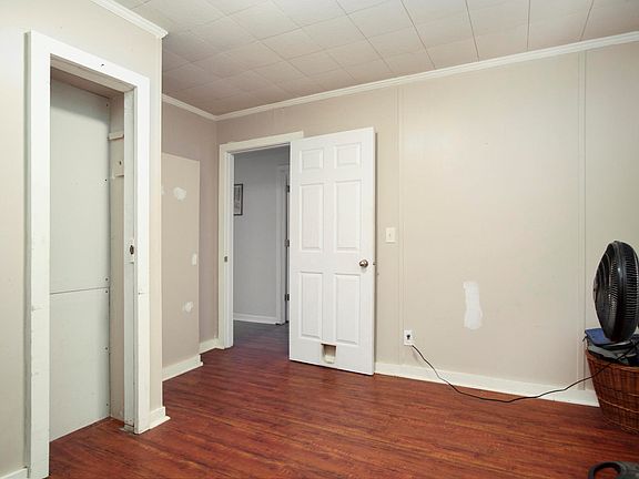 4th image of 14509 Lake Michigan Dr