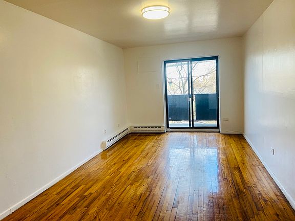 4th image of 12-10 Astoria Park S #3CC