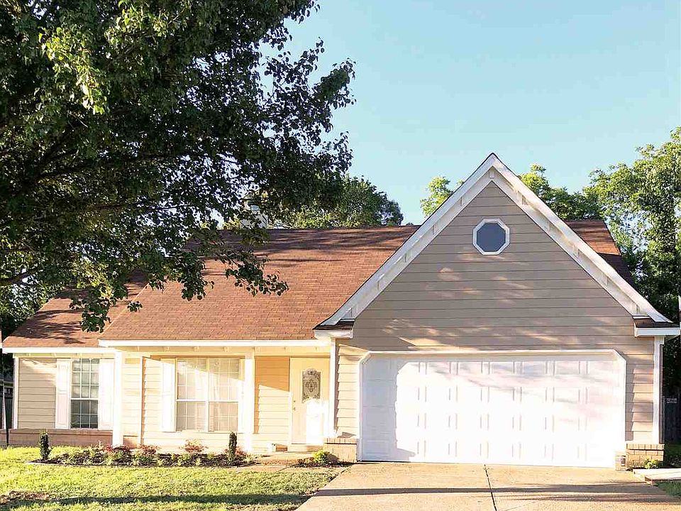 1st image of 65 Village Dr