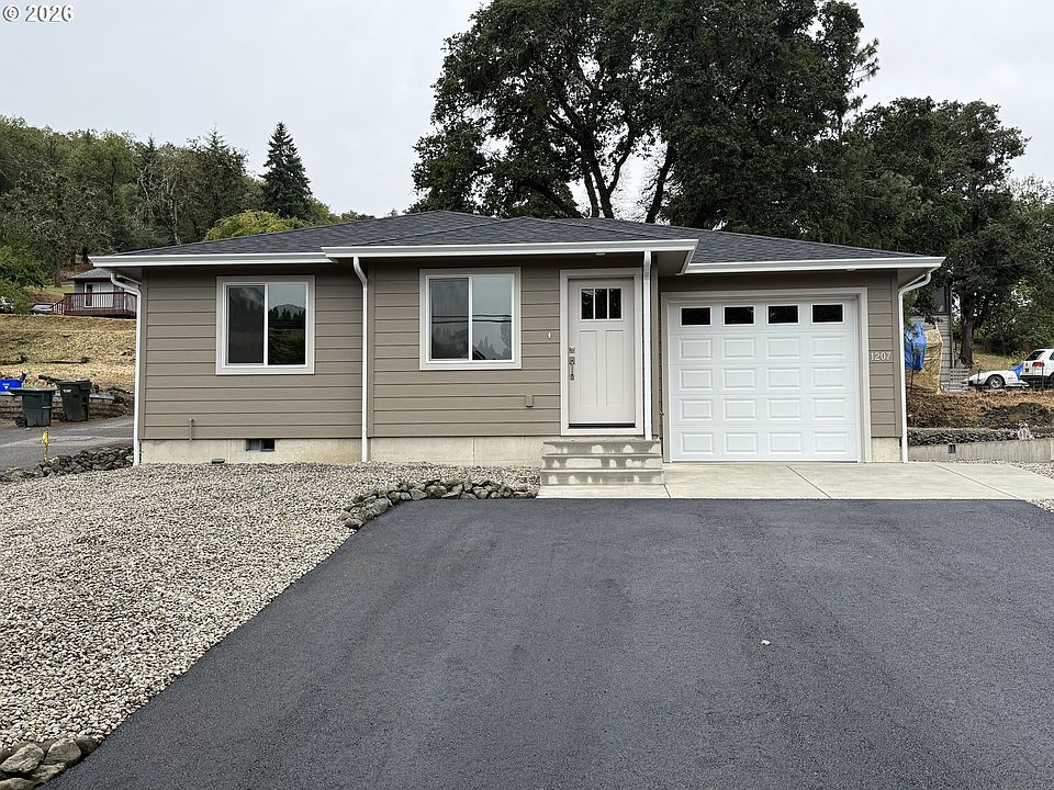 1st image of 1207 SE Marsters Ave