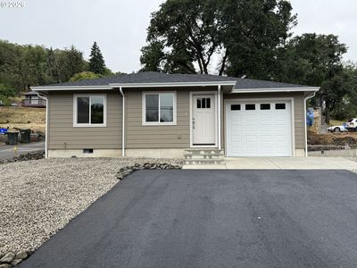 1207 SE Marsters Ave, Roseburg, OR, 97470