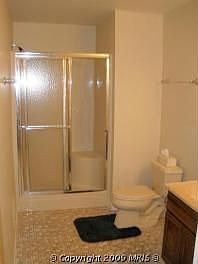 2nd image of 211 Piney Point Lndg