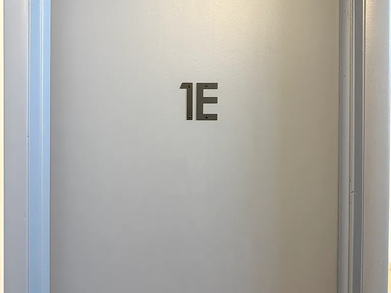 1401 Marengo Ave #1E — Photo 1