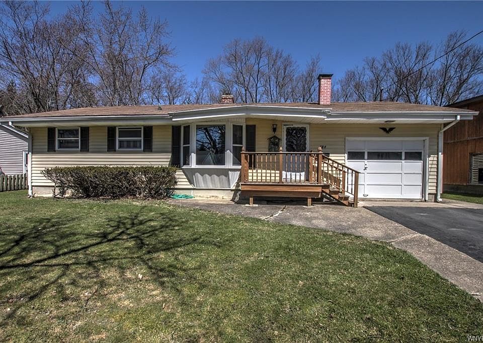 1st image of 784 Warren Dr