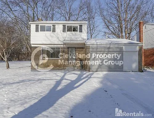 5636 Kenton Ave photo 1