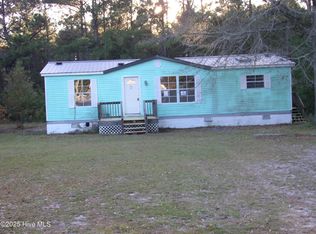 158 Brians Woods Rd, Maple Hill, NC 28454