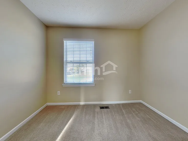 2452 Featherston Ct — Photo 16