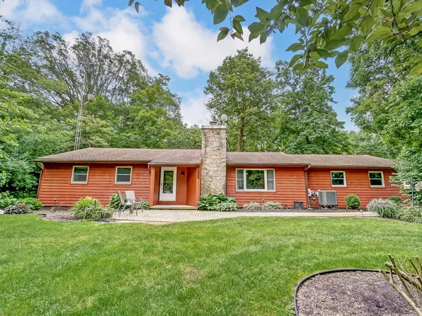 6388 Stoker Rd, Houston, OH 45333