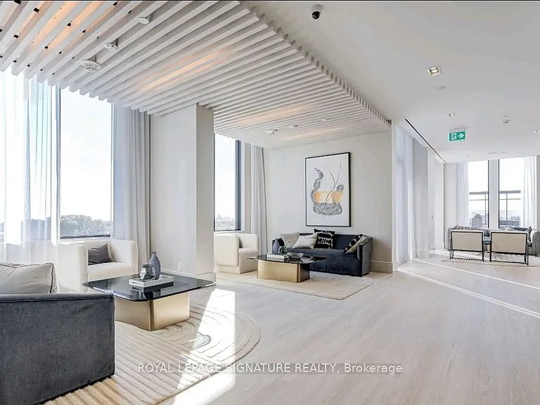 2020 Bathurst St #210 — Photo 25