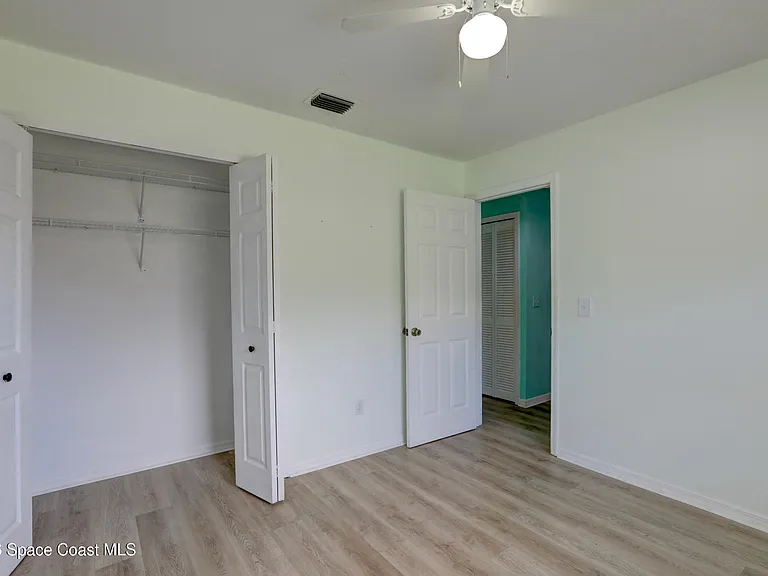 243 Dickens Ave — Photo 22