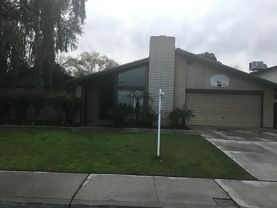 Front house has 3 bed, 2bath