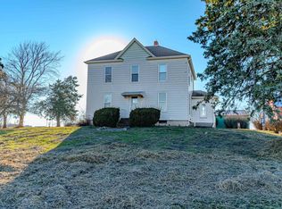 4579 Townhall Rd, Hopedale, IL 61747
