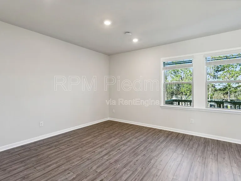 1604 Halbrook Pl SW — Photo 13