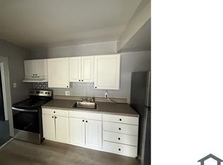 10736 Spring Garden Dr, Saint Louis, MO 63137