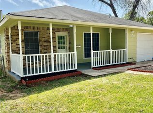 709 14th Ave N, Texas City, TX 77590