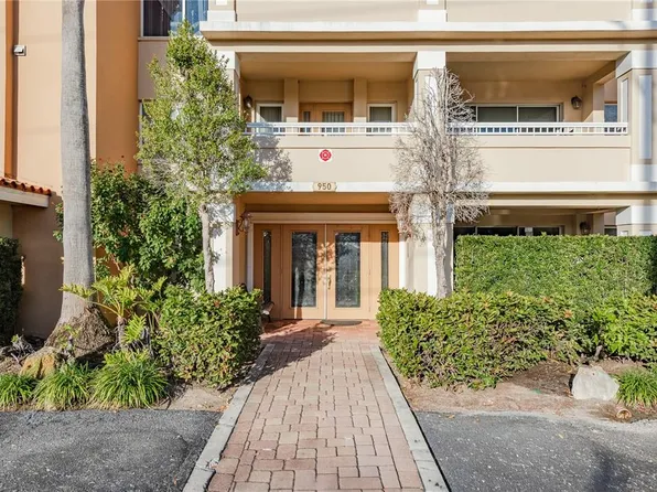 950 Broadway APT 103, Dunedin, FL 34698