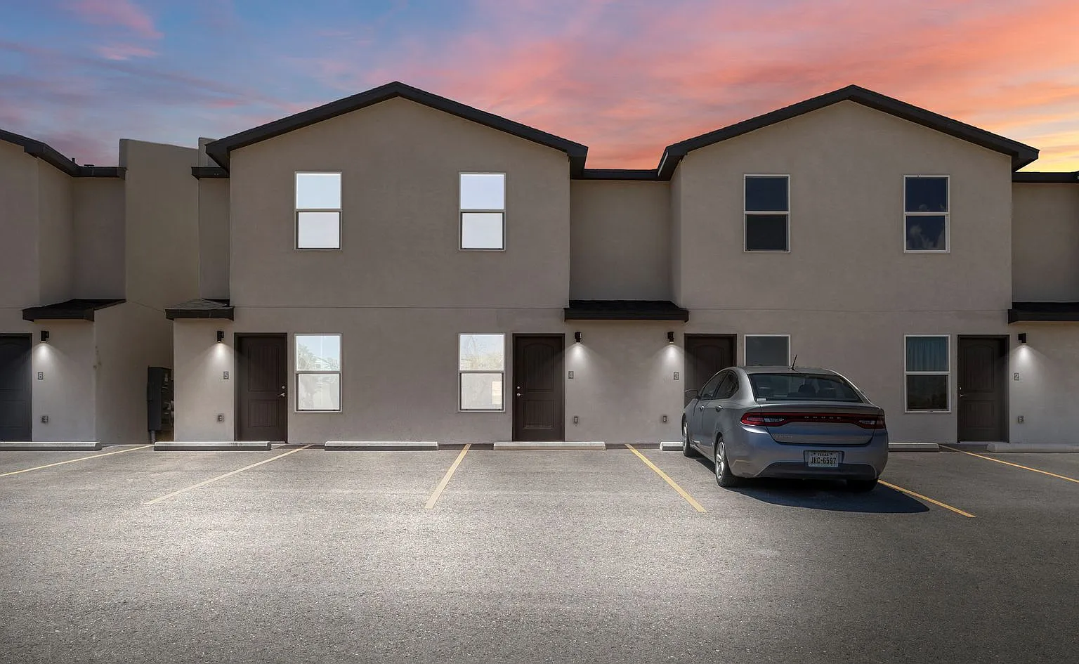 Wyoming Complex — Photo 1